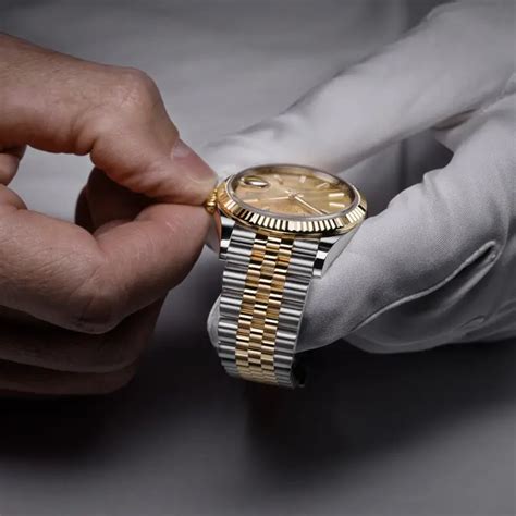 quanto costa la corona d oro di un rolex|La manutenzione del tuo Rolex.